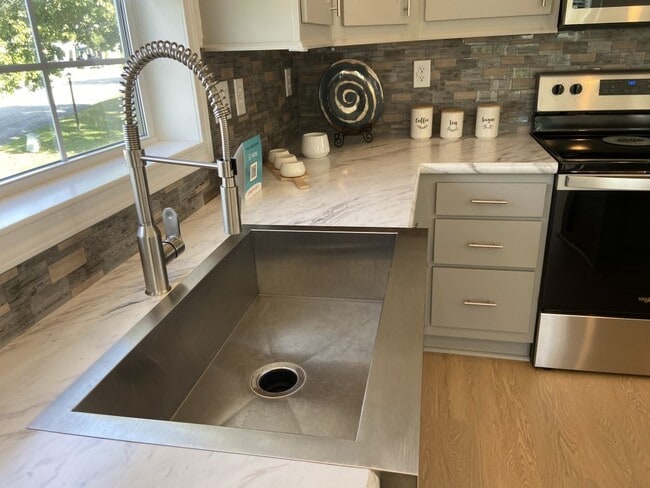 Building Photo - 7300 20th St