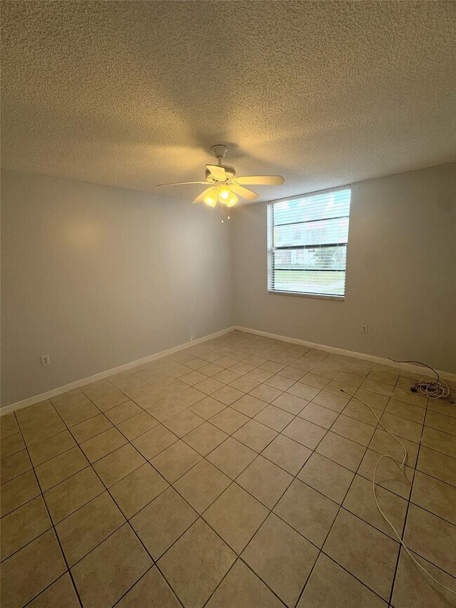 Building Photo - 1794 NW 55th Ave