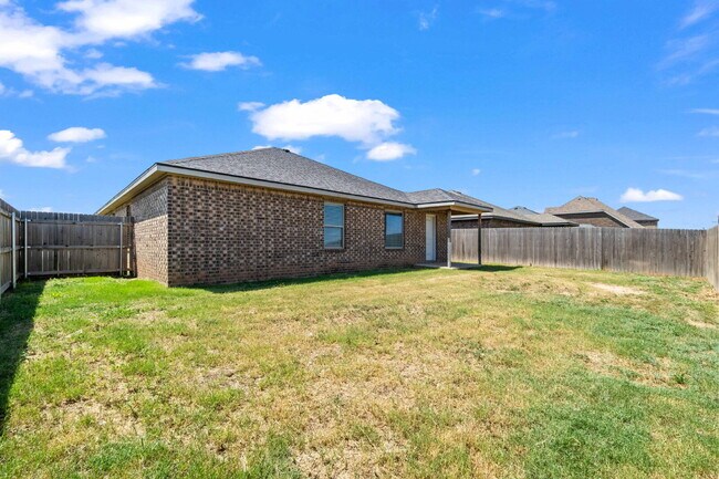 Building Photo - Beautiful 4/2/2 in Frenship ISD