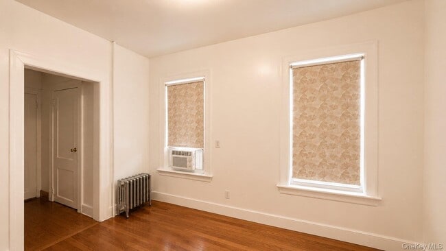 Building Photo - 5-44 B 72 St