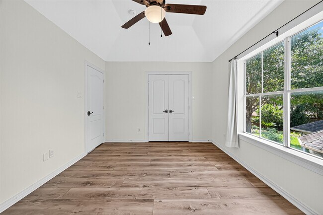 Building Photo - 1803 Cottage Landing Ln