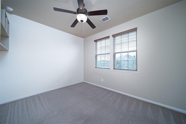 Building Photo - 5203 Heather Meadow Ln