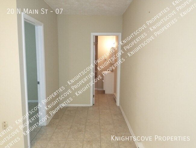 Building Photo - 20 N Main St