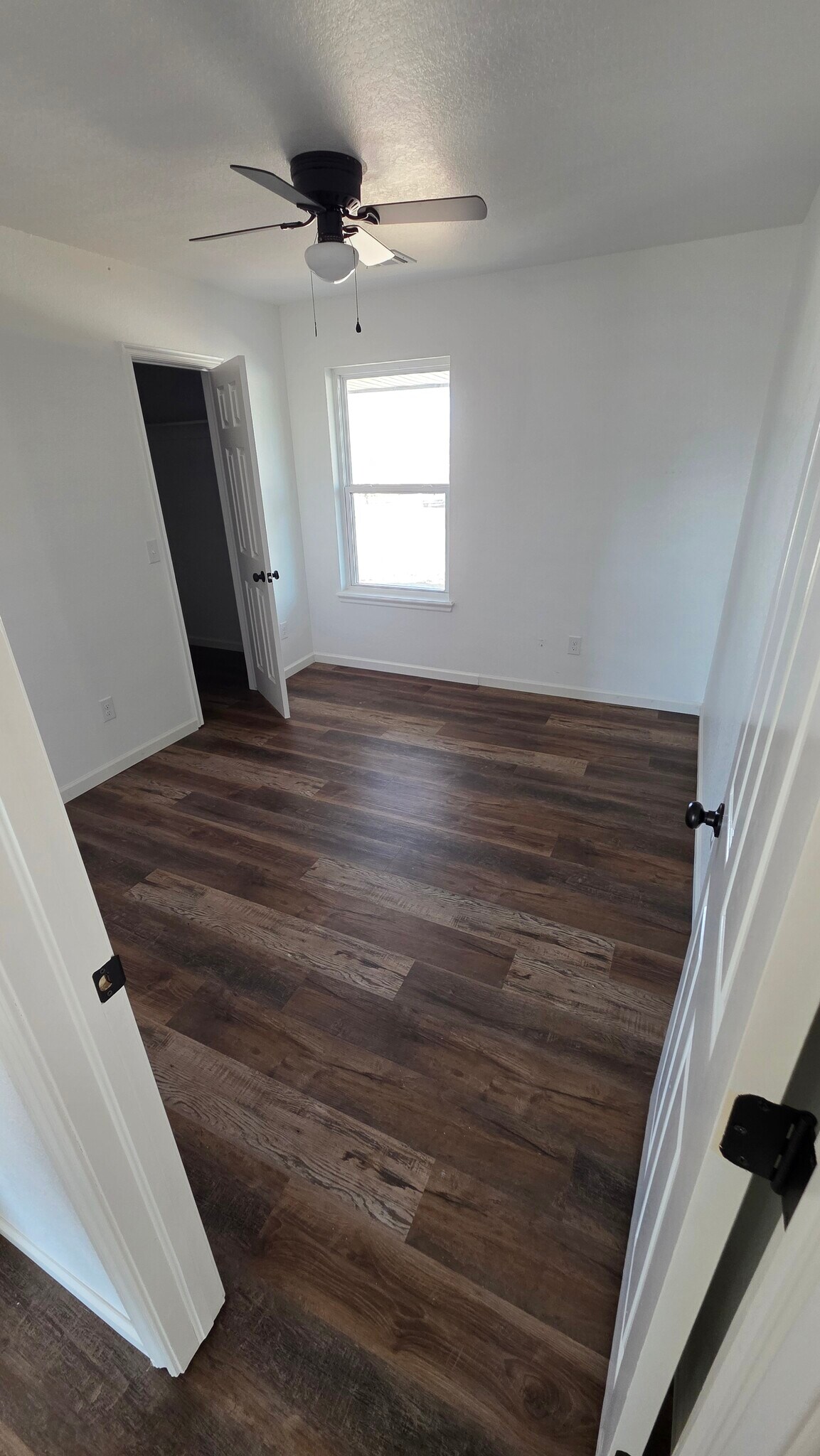 Building Photo - 8213 E Norman St