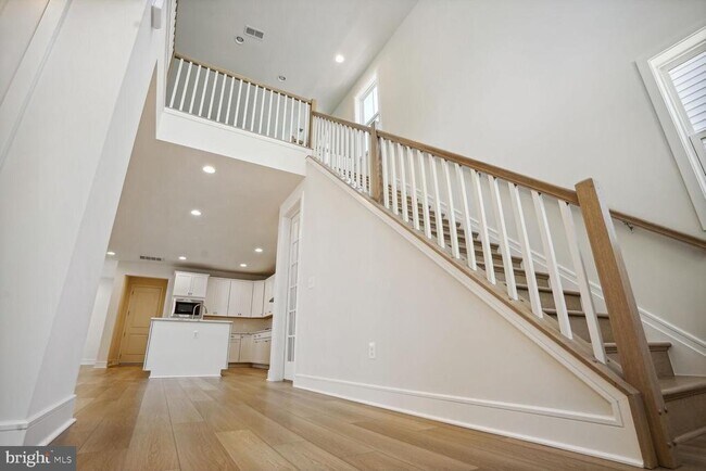 Building Photo - 23115 Glenwood Hts Cir