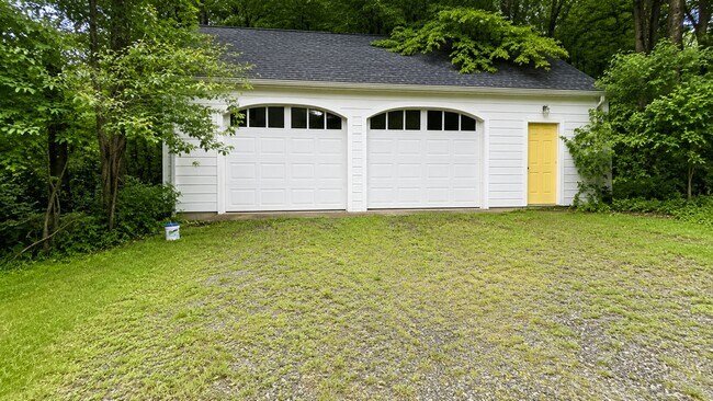 Building Photo - 47 Scoville Rd