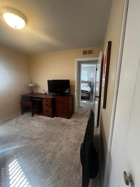 Building Photo - 5918 N Lafayette St