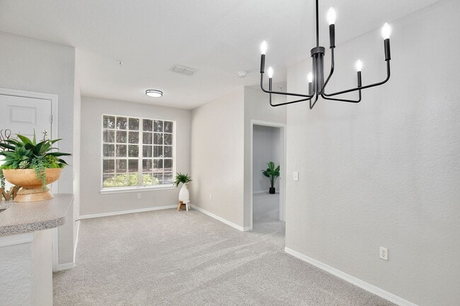 Building Photo - Crescent Place 26-100