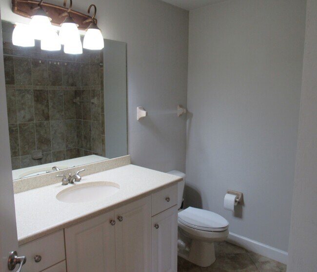 Building Photo - 424 Luna Bella Ln