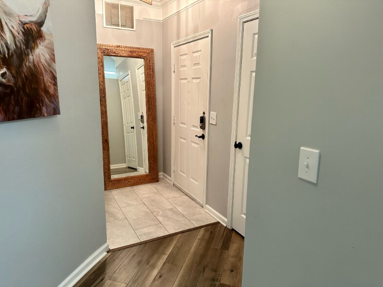 Building Photo - 1425 Telfair Way
