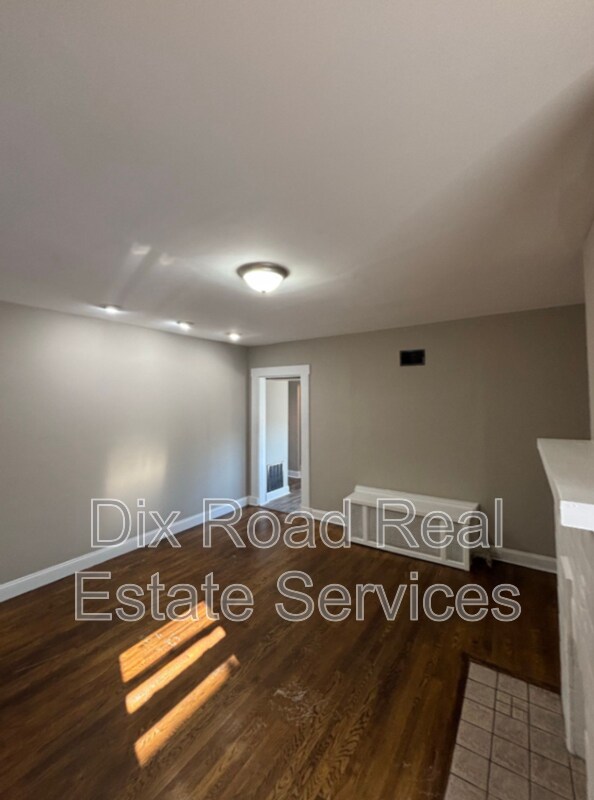 Building Photo - 3517 Trimble Ave