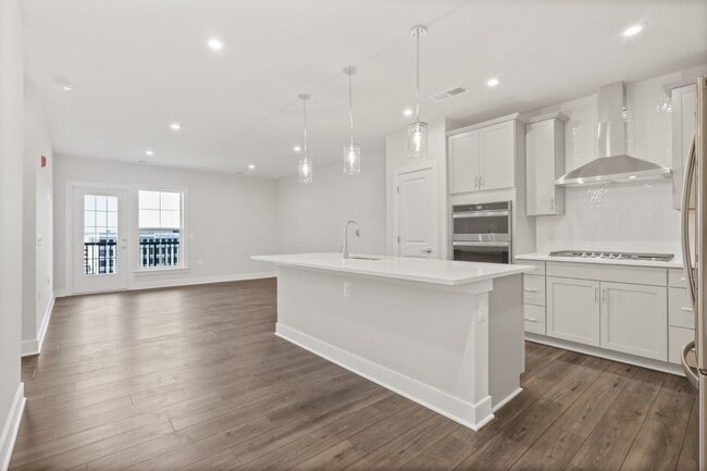 Building Photo - 100 St Ives Pl