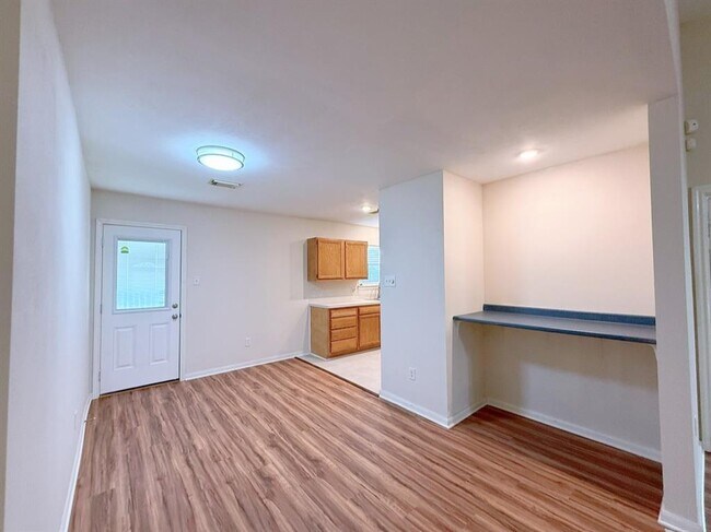 Building Photo - 5328 Tallowpine Terrace