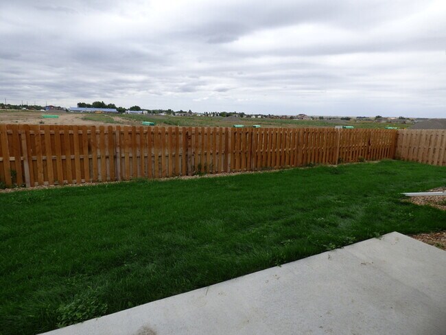 Building Photo - Beautiful 3 Bed / 2 Bath Home in Wellington!