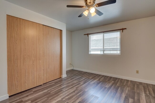 Building Photo - 2 Bedroom/2 Bath in Courtyard Condos