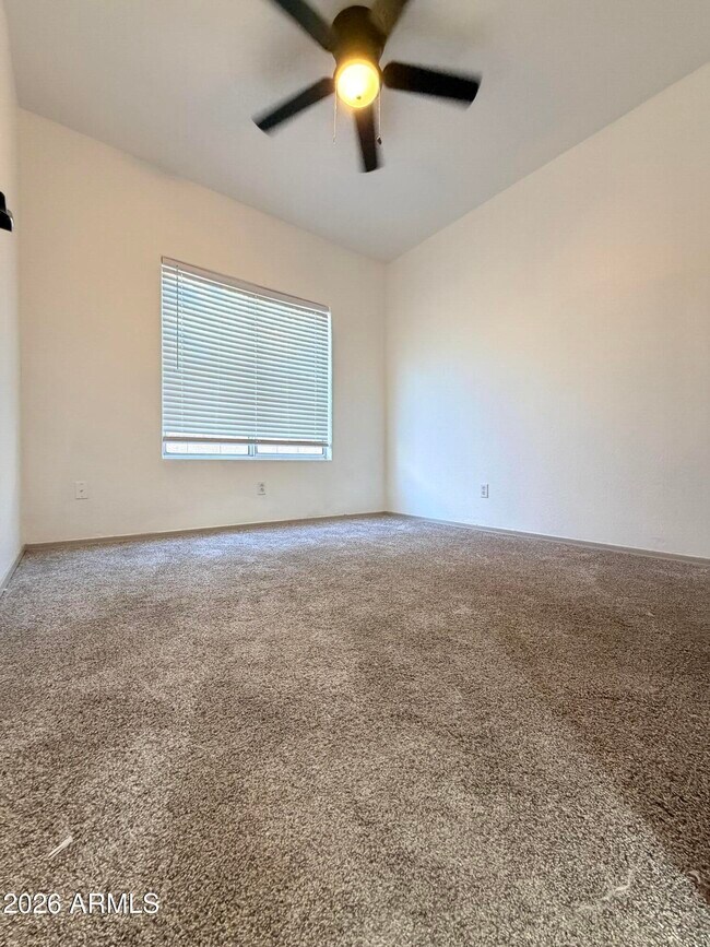 Building Photo - 5215 W Tonopah Dr
