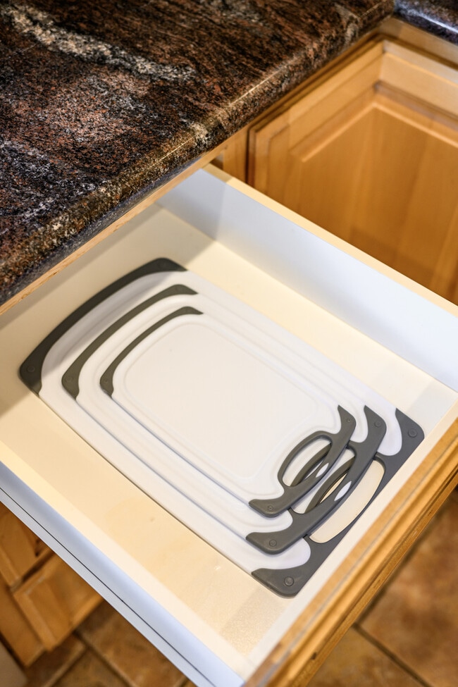 Building Photo - 10961 Limetree Dr