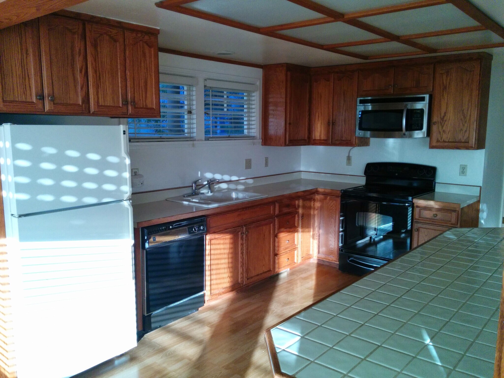 Building Photo - 1221 Escobar St