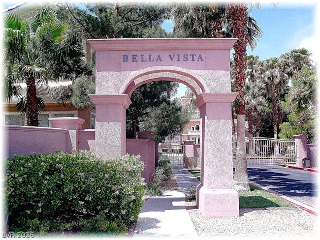 Building Photo - 251 S Green Valley Pkwy