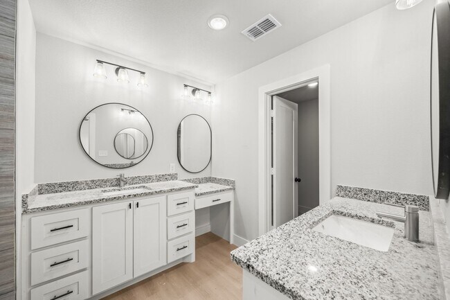 Building Photo - New Construction Home In Slaton ISD!