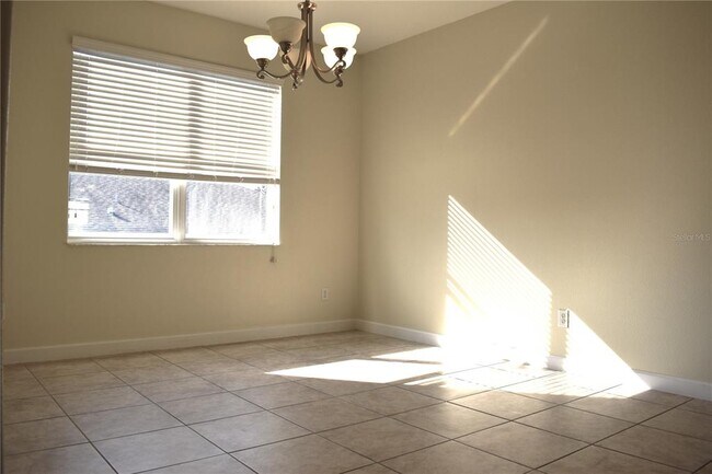 Building Photo - 1106 Lattimore Dr