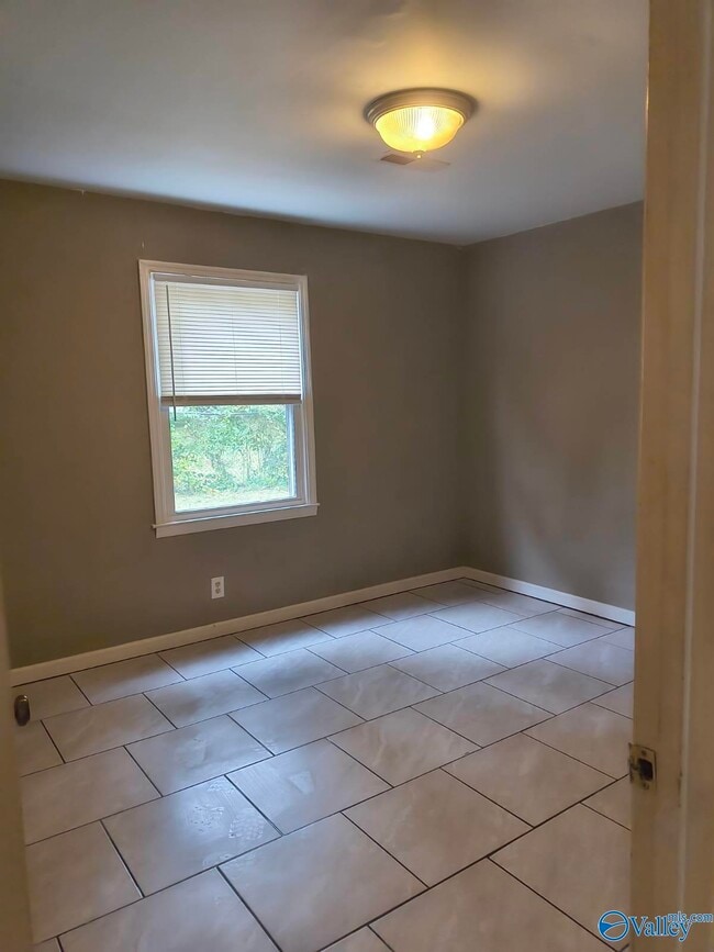 Building Photo - 6206 Friar Tuck Dr NW