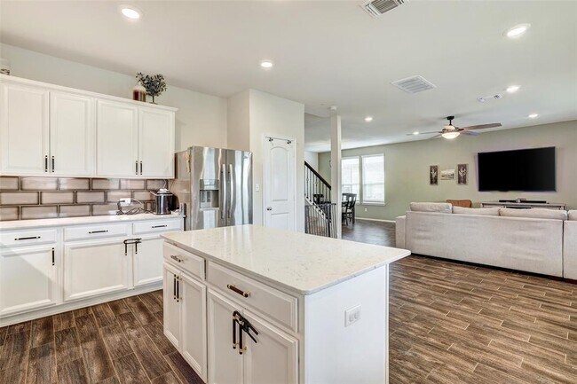 Building Photo - 104 Black Alder St