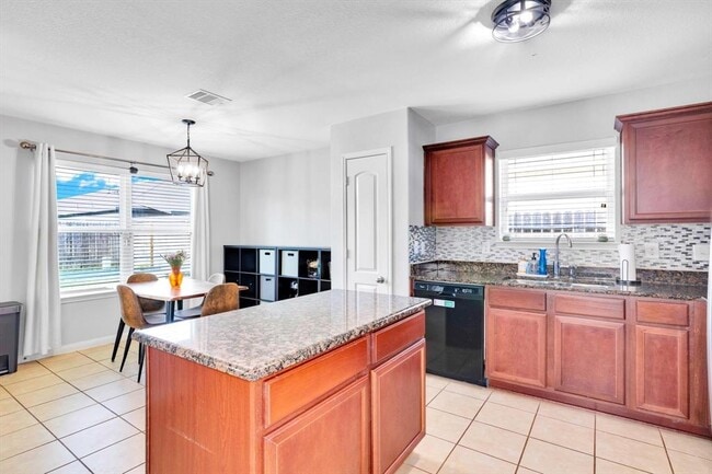 Building Photo - 316 Shoshone Ridge Dr