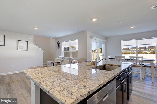 Building Photo - 134 Charming Frst Ave