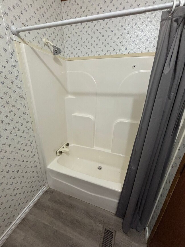 Building Photo - Beautiful 4 Bedroom Home in Blanchard!