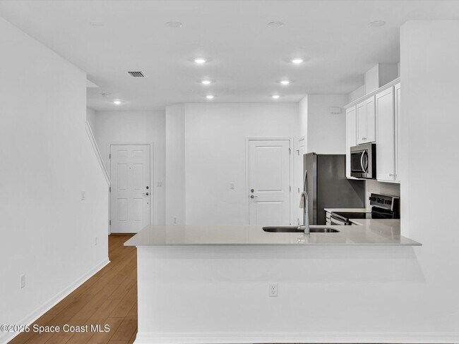 Building Photo - 4444 Jetty Ln