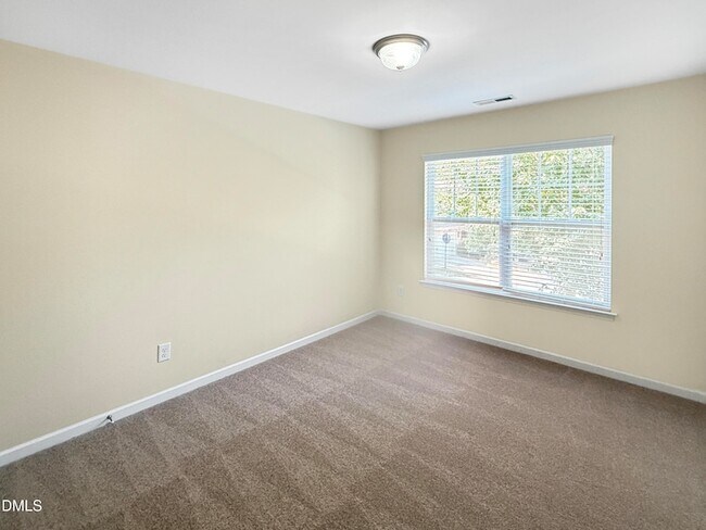 Building Photo - 2449 Memory Ridge Drive