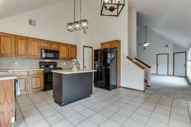 Building Photo - 2508 Tyler Ln