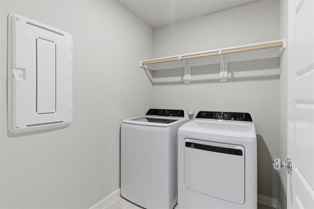 Building Photo - 607 Whispering Winds Trl