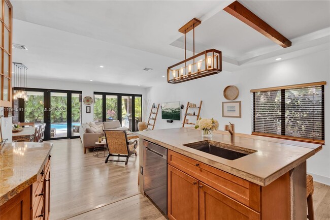 Building Photo - 6870 SW 77th Terrace