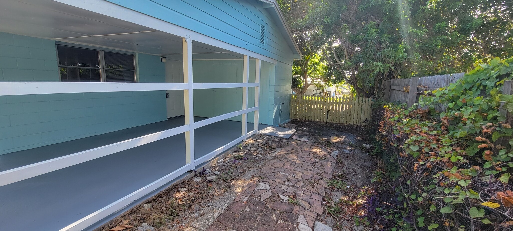 Building Photo - 2439 2nd Avenue SE