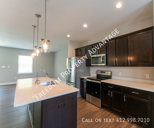 Building Photo - Arden Farms - 2BD Townhome