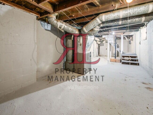 Building Photo - 439 Eldridge Ave