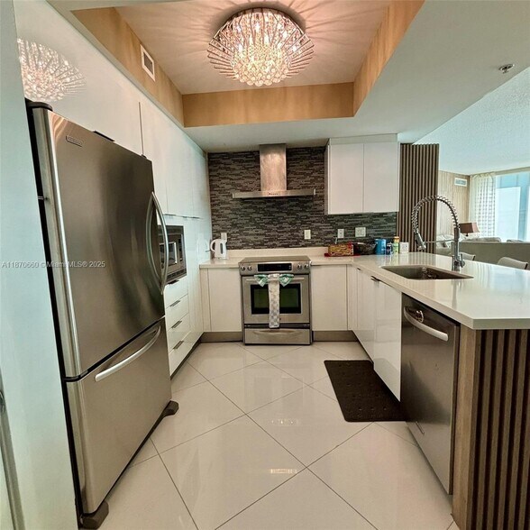 Building Photo - 150 Sunny Isles Blvd