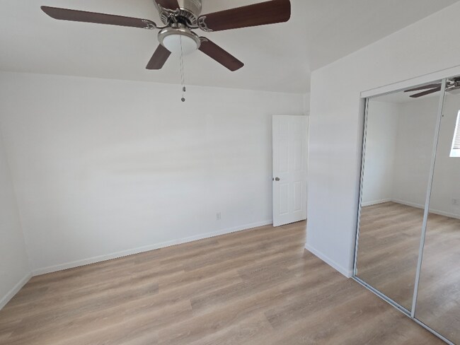 Building Photo - 6631 Julian St