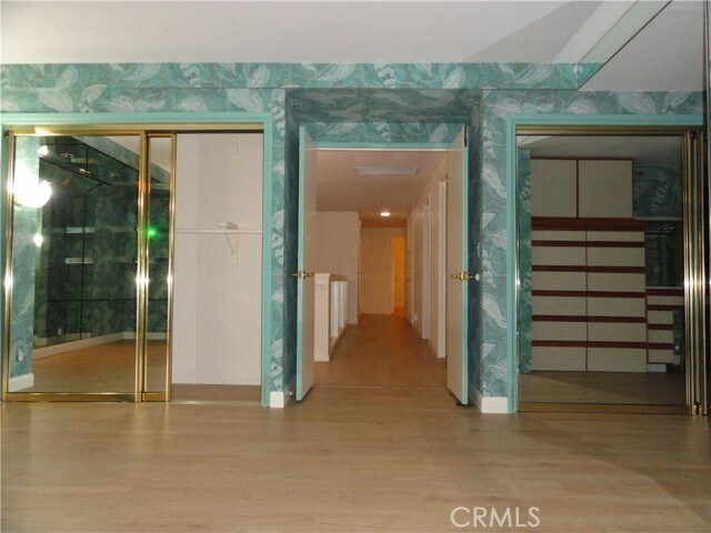 Building Photo - 1100 La Senda Dr