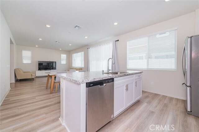 Building Photo - 40277 Birchfield Dr