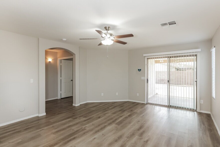 Building Photo - 3626 N 131st Dr