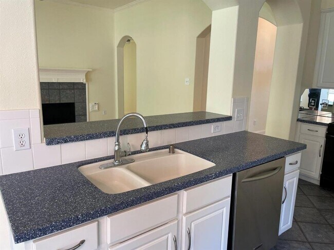 Building Photo - 5306 Chasewood Dr