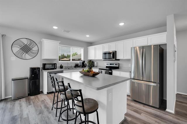 Building Photo - 613 Mayfield Dr