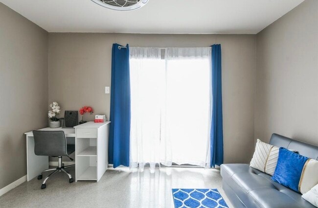 Building Photo - 8529 Hearth Dr