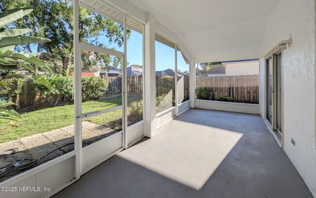 Building Photo - 12983 Quincy Bay Dr