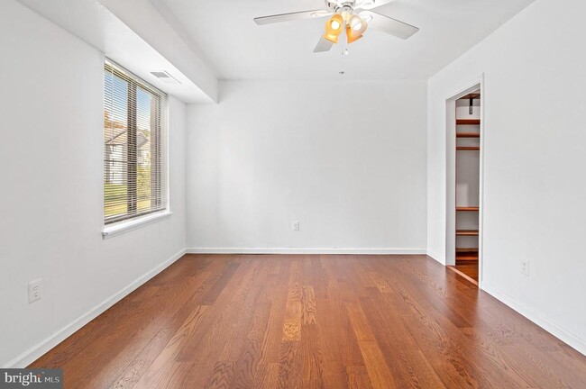 Building Photo - 5482 Cedar Ln