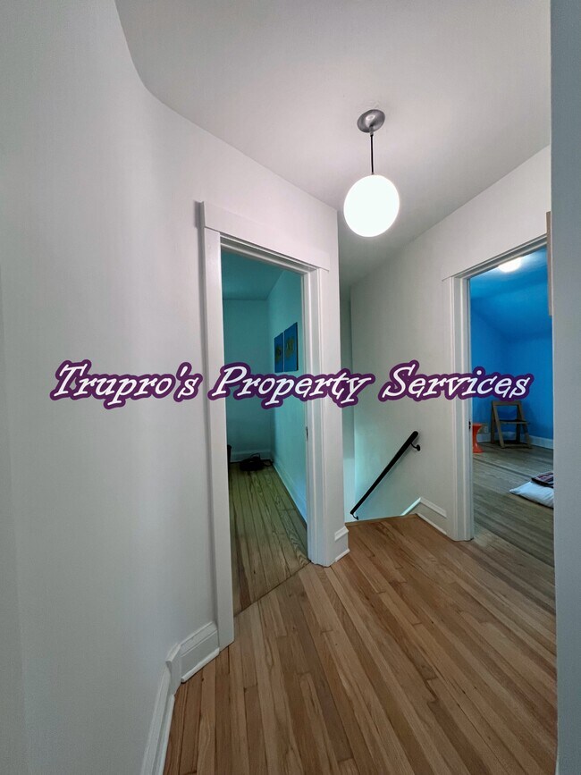 Building Photo - 13844 S Log Cabin Rd