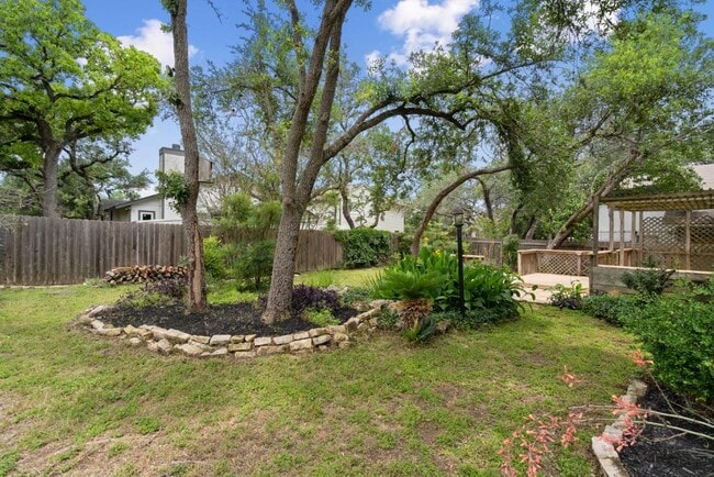 Building Photo - 8718 Coastal Dr